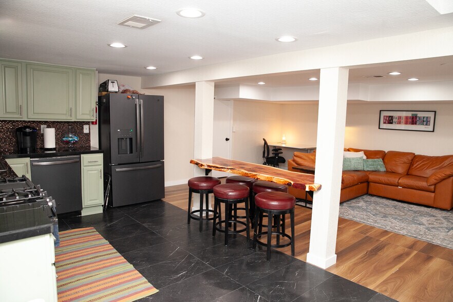 More Photos Of 1725 N High St, Denver Apartments For Sale