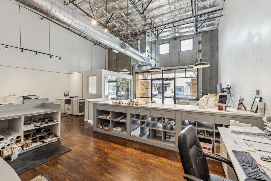 More Photos Of 4314 Redwood Hwy, San Rafael Office For Sale