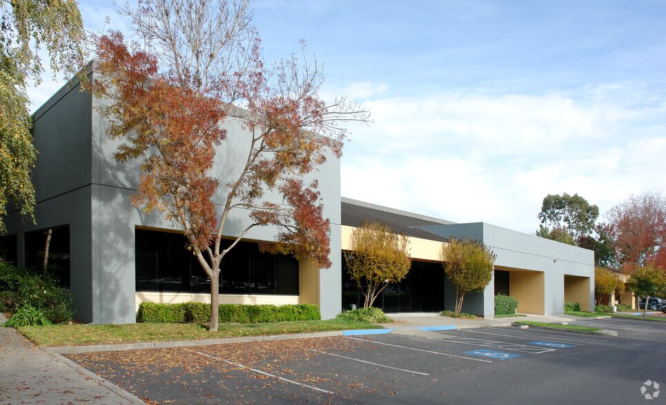 More Photos Of 1360 Redwood Way, Petaluma Office For Lease