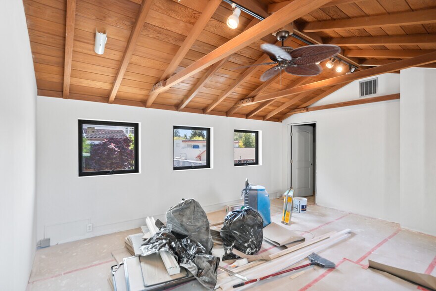 More Photos Of 401 1st St, Los Altos Medical For Sale