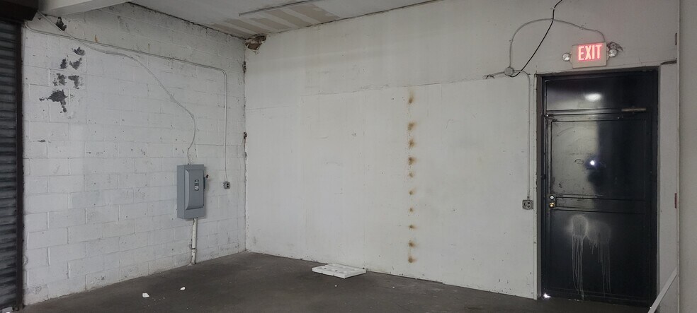 More Photos Of 400 US Highway 46 W, South Hackensack Freestanding For Lease