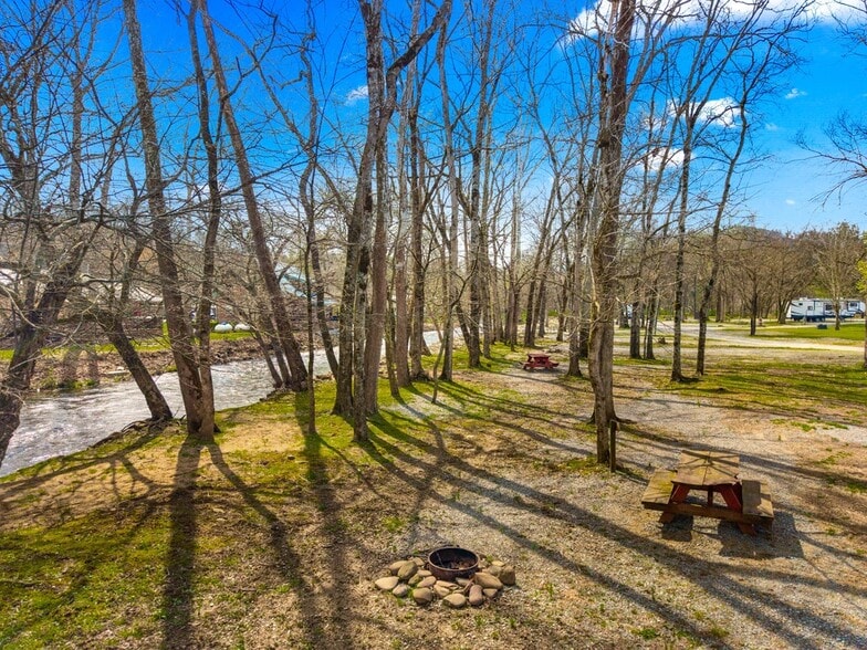 More Photos Of 141 Lower Bogard Rd, Newport Trailer Camper Park For Sale