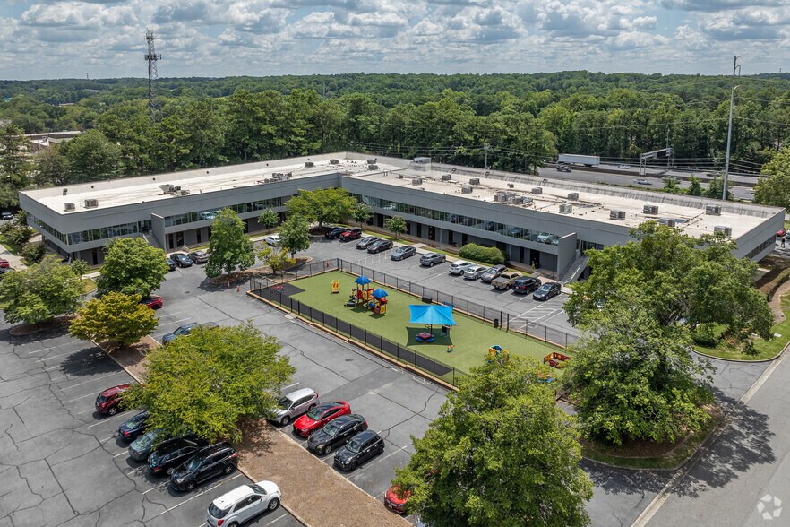 More Photos Of 1 Dunwoody Park, Atlanta Unknown For Lease