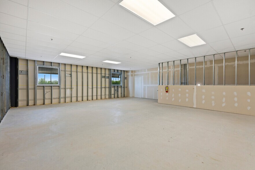 More Photos Of 9342 SE Loop 410, San Antonio Refrigeration Cold Storage For Sale