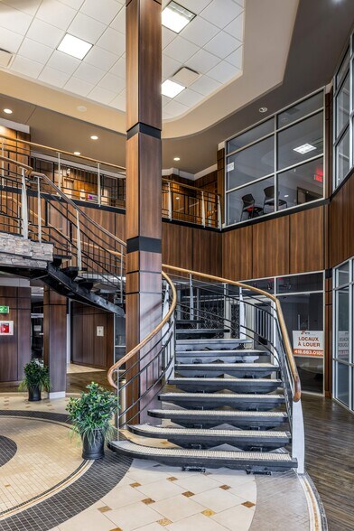 More Photos Of 6700 Boul Pierre-Bertrand, Québec Office For Lease