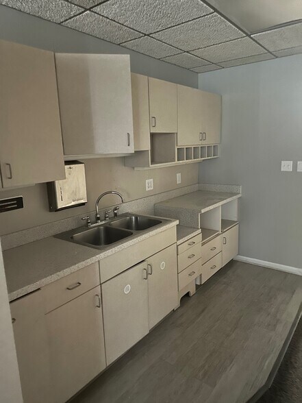 More Photos Of 1385 W State Road 434, Longwood Medical For Lease