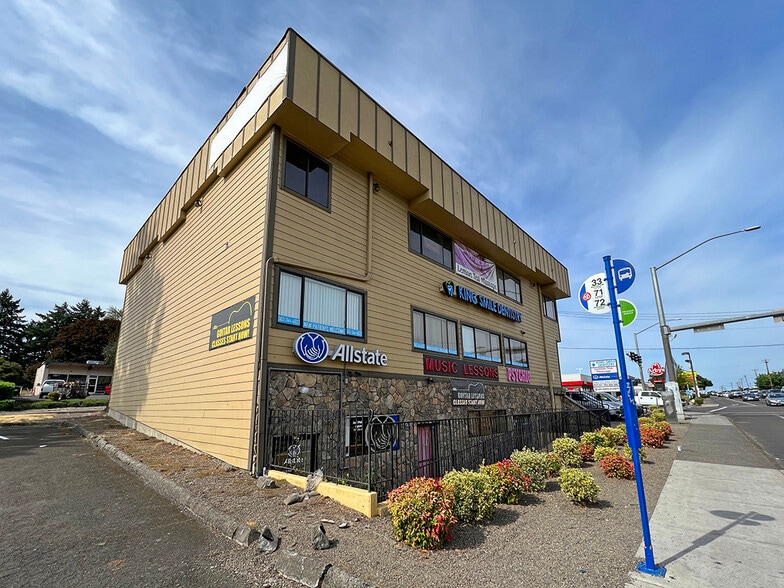 More Photos Of 10555 SE 82nd Ave, Portland Medical For Lease