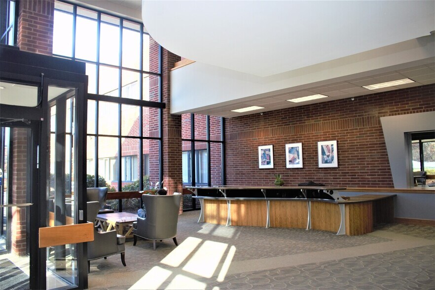 More Photos Of 55 Technology Dr, Lowell Office For Lease