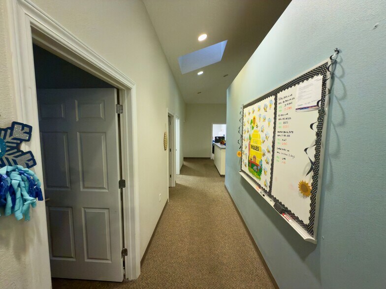 More Photos Of 511 Phyllis St, Pensacola Medical For Sale