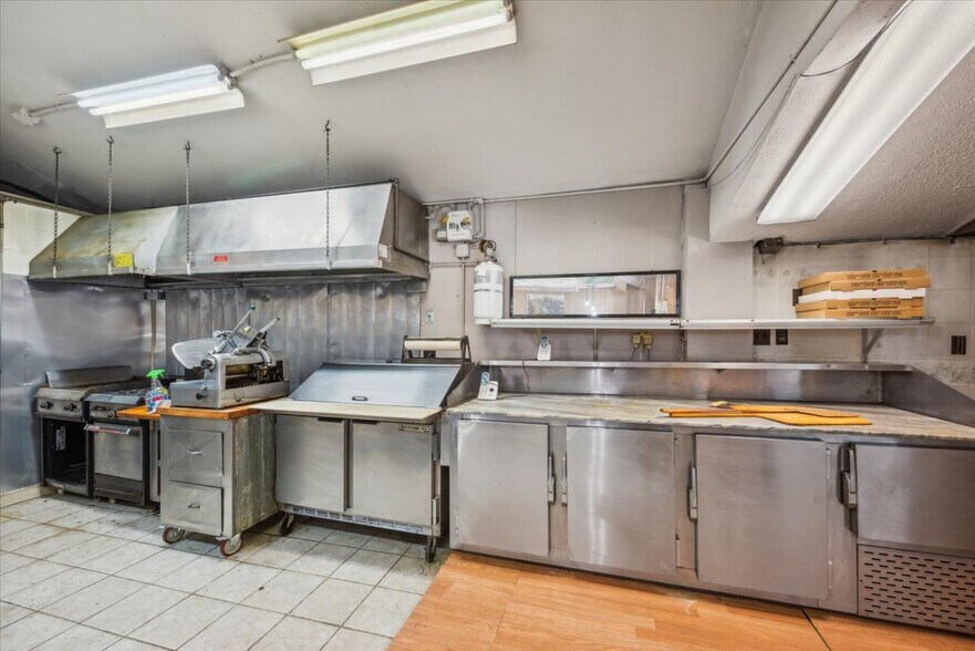 More Photos Of 86 N Gaston Ave, Somerville Restaurant For Sale