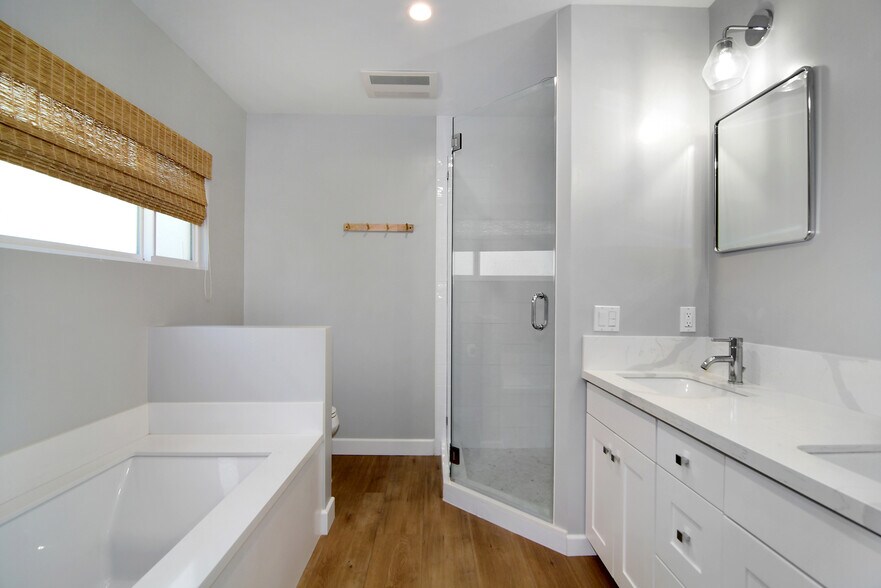 More Photos Of 22839 Dolorosa St, Woodland Hills Multifamily For Lease