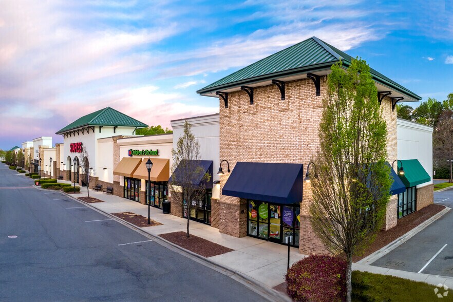 More Photos Of 9645-9759 Sam Furr Rd, Huntersville Unknown For Lease