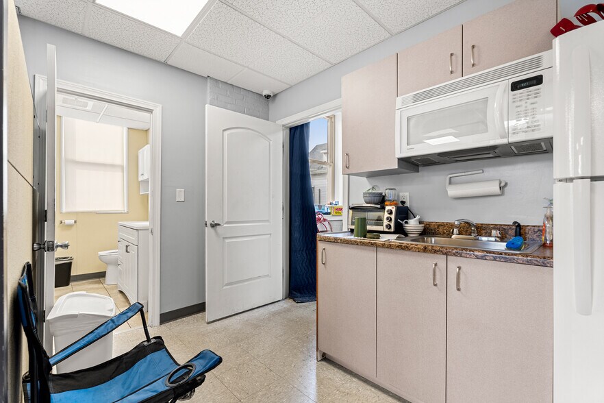 More Photos Of 205 River St, Haverhill Warehouse For Sale