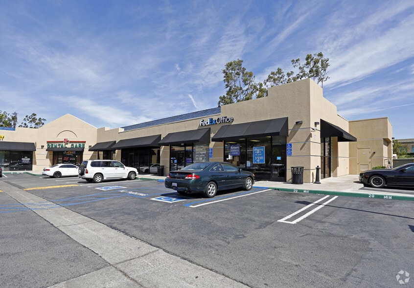 More Photos Of 22972 Moulton Pky, Laguna Hills Storefront For Lease