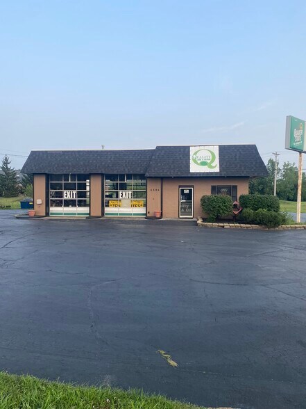 More Photos Of 4596 Old Troy Pike, Riverside Specialty For Sale