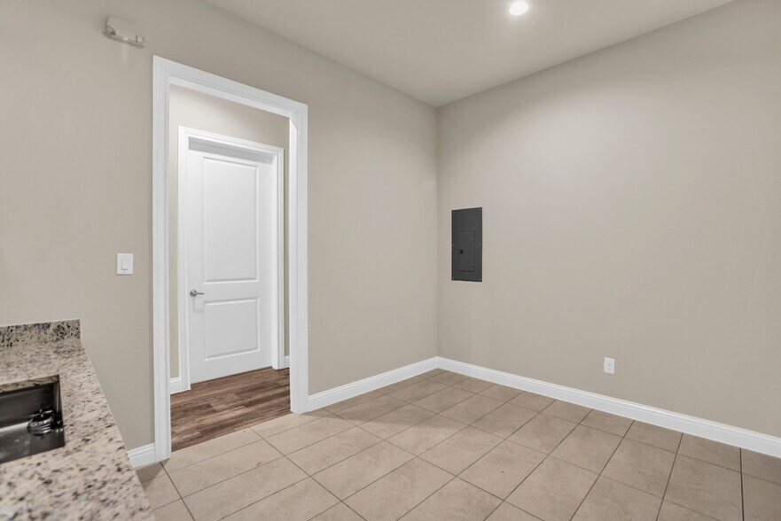 More Photos Of 2601 Little Elm Pky, Little Elm Medical For Sale