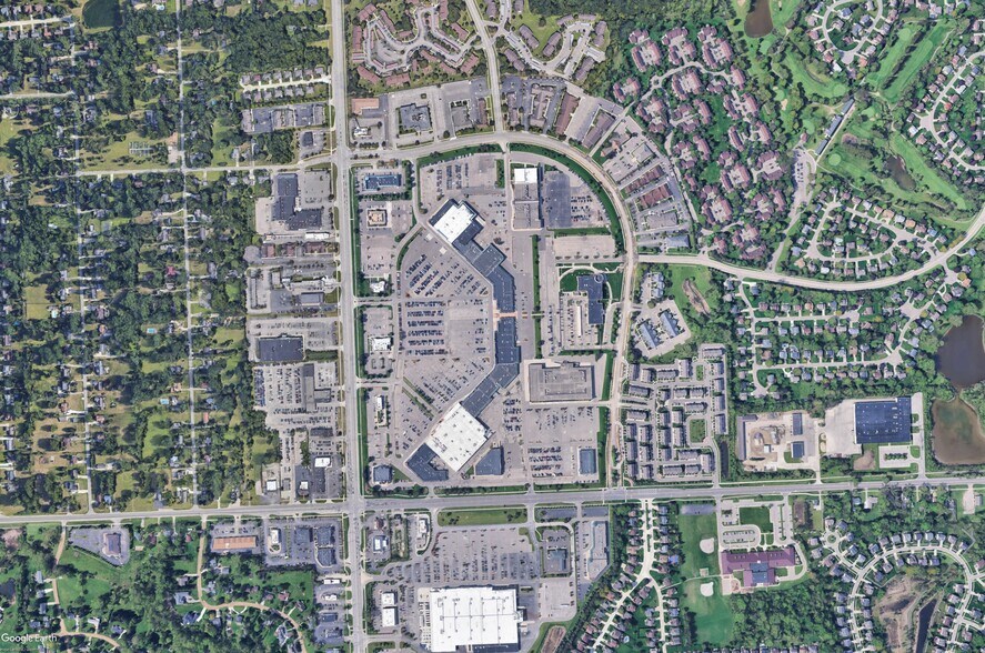 More Photos Of 2651 S Rochester Rd, Rochester Hills General Retail For Lease