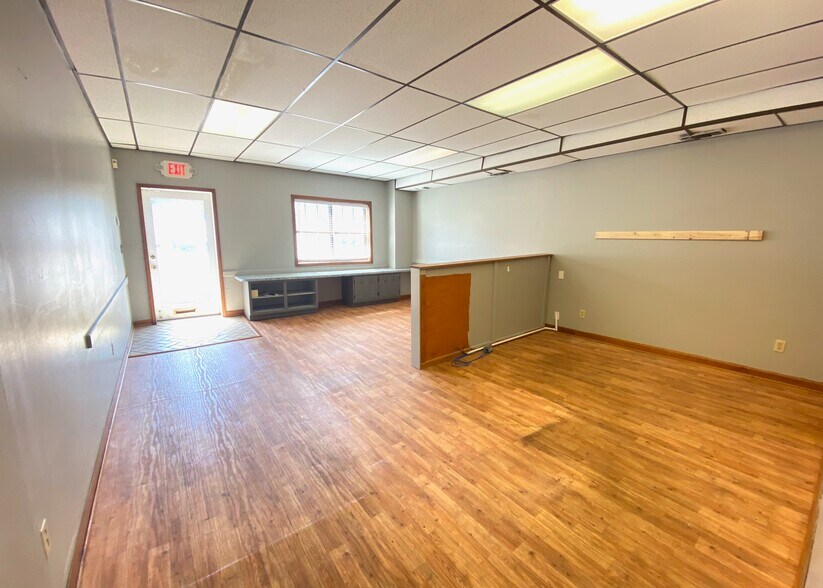 More Photos Of 3928 Dayton Blvd, Chattanooga Storefront For Sale