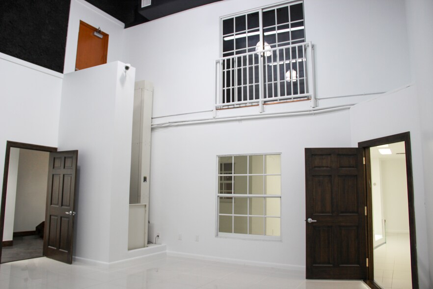More Photos Of 3030-3050 NW 82nd Ave, Miami Showroom For Lease