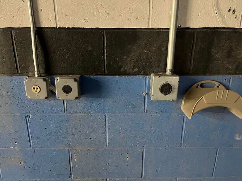 More Photos Of 51 Aster St, West Warwick Manufacturing For Sale