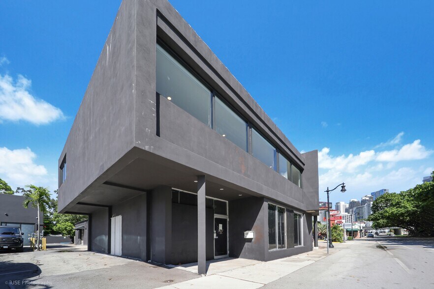More Photos Of 1820 SW 3rd Ave, Miami Freestanding For Lease