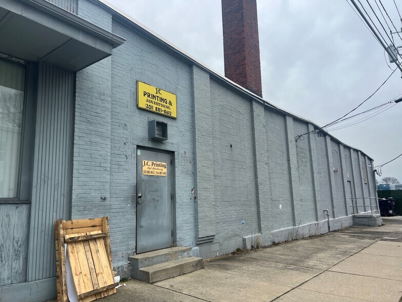 More Photos Of 347 E 22nd St, Paterson Manufacturing For Lease