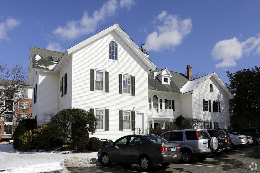 More Photos Of 25 Belden Ave, Norwalk Office For Lease