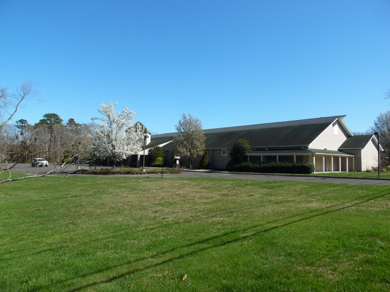 More Photos Of 110 S New York Rd, Galloway Freestanding For Sale