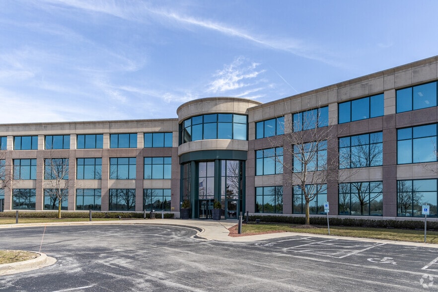 More Photos Of N17W24222 Riverwood Dr, Waukesha Office For Lease