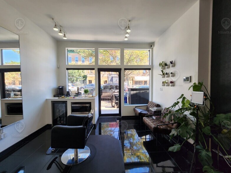 More Photos Of 970 Rogers Ave, Brooklyn Flex For Lease