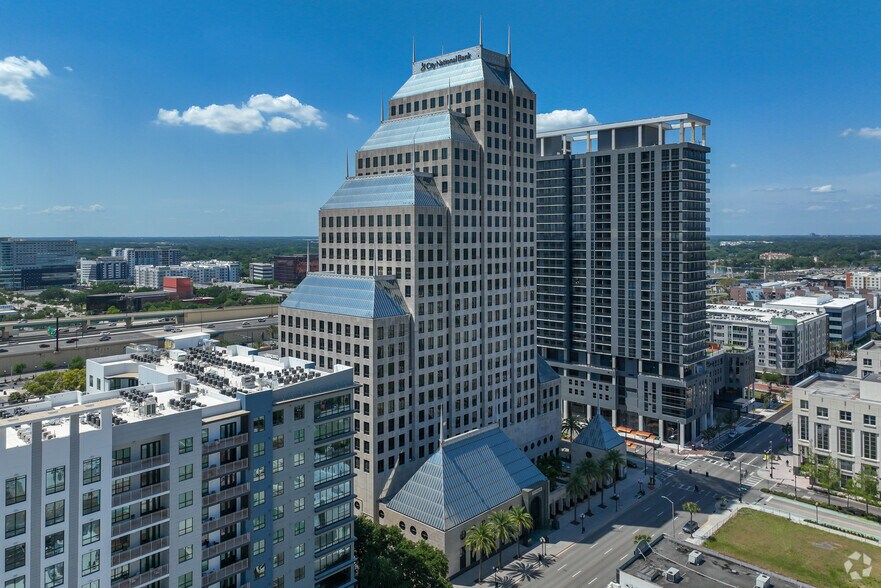 More Photos Of 390 N Orange Ave, Orlando Office For Lease