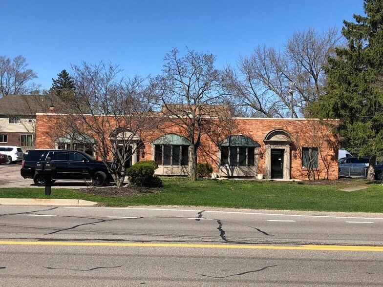 Primary Photo Of 2136-2140 Walnut Lake Rd, West Bloomfield Medical For Lease