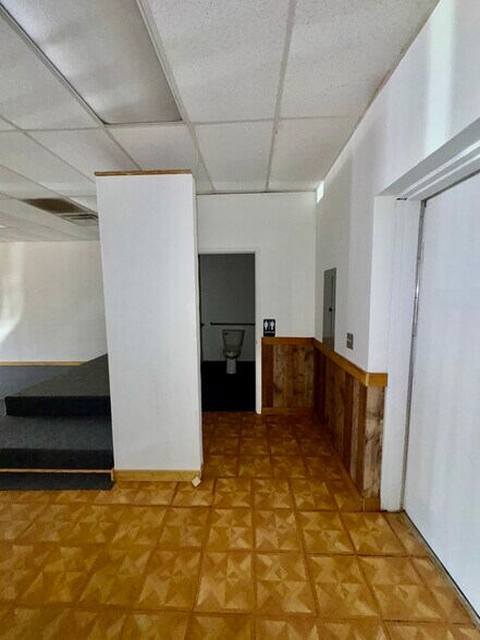 More Photos Of 2419 N Fayetteville St, Asheboro Unknown For Lease