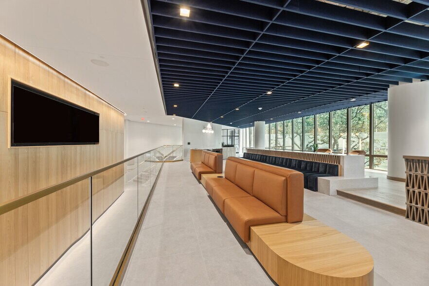 More Photos Of 8350 N Central Expy, Dallas Unknown For Lease