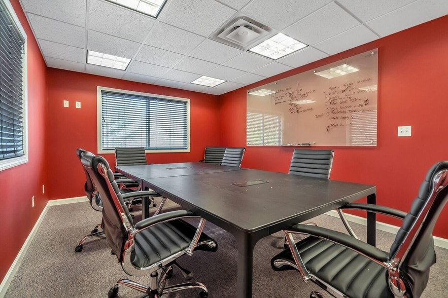 More Photos Of 8 Route 80, Killingworth Warehouse For Lease