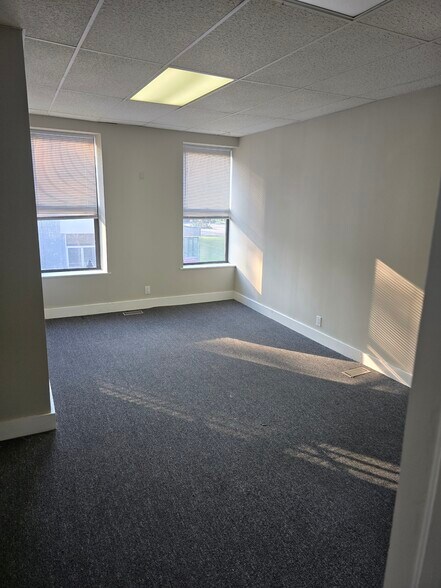 Primary Photo Of 8 Pennsylvania Ave, Matamoras Office For Lease