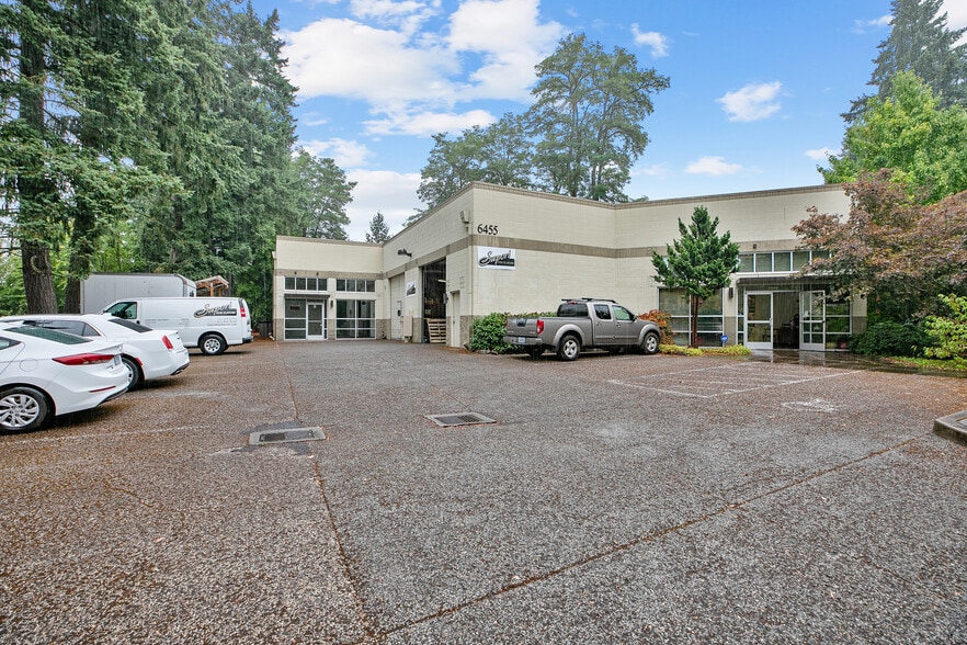 Primary Photo Of 6455 Lakeview Blvd, Lake Oswego Flex For Lease