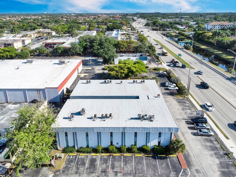 More Photos Of 1900 N University Dr, Pembroke Pines Office For Lease