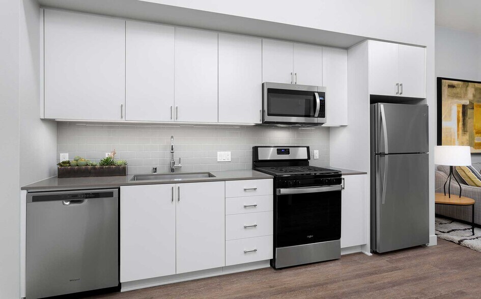 More Photos Of 185 S State College Blvd, Brea Apartments For Lease