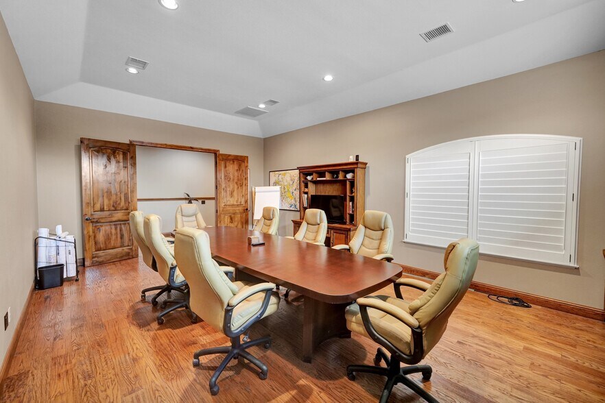 More Photos Of 5006 Portico Way, Midland Medical For Lease