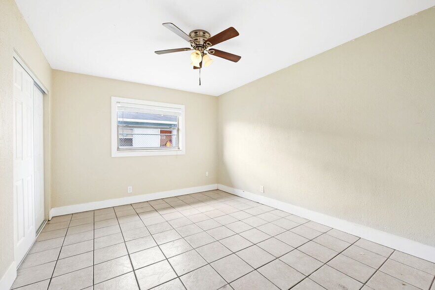 More Photos Of 3910 NW 30th Ter, Lauderdale Lakes Apartments For Sale