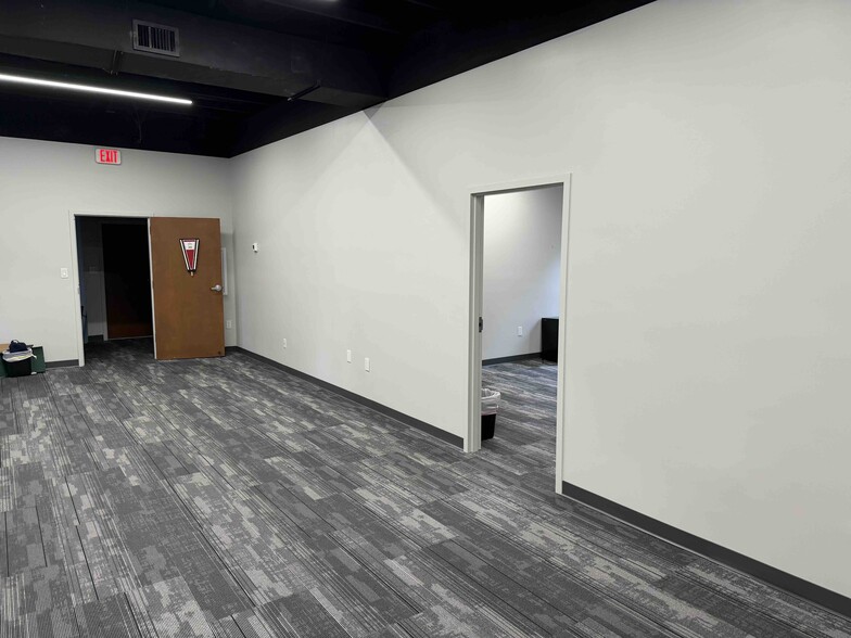 More Photos Of 311 W Fairbanks Ave, Winter Park Office For Lease