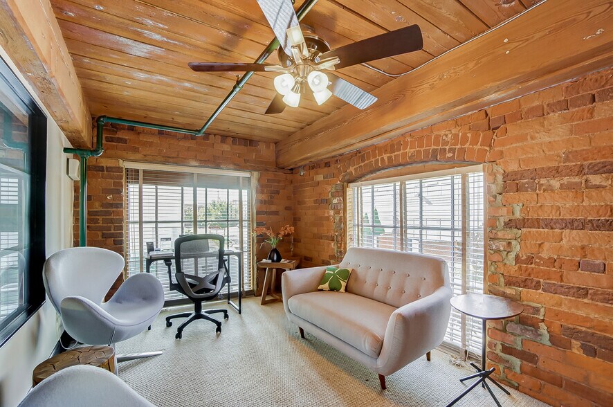 More Photos Of 2108 South Blvd, Charlotte Loft Creative Space For Sale