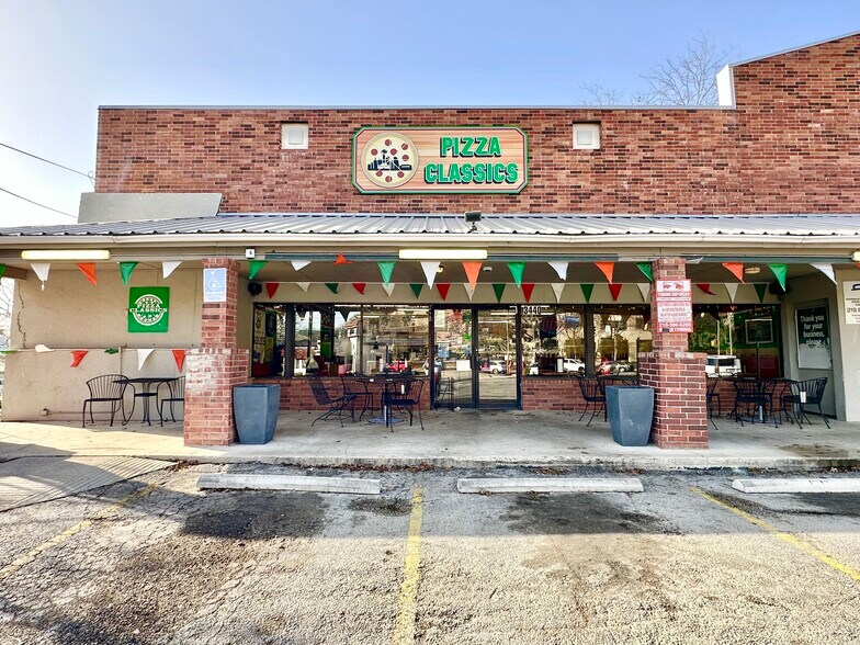 More Photos Of 3420-3440 N St Marys St, San Antonio Unknown For Lease