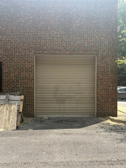 More Photos Of 2803 Greystone Commercial Blvd, Birmingham Office For Sale