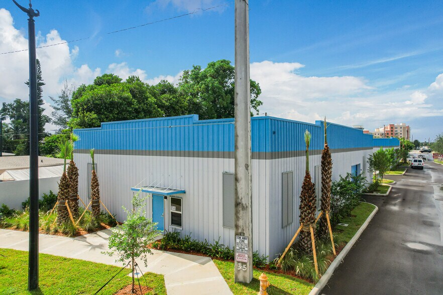 More Photos Of 621 NE 1st Ave, Pompano Beach Warehouse For Sale