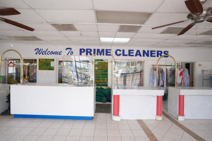 More Photos Of 7250 Antoine Dr, Houston Freestanding For Sale