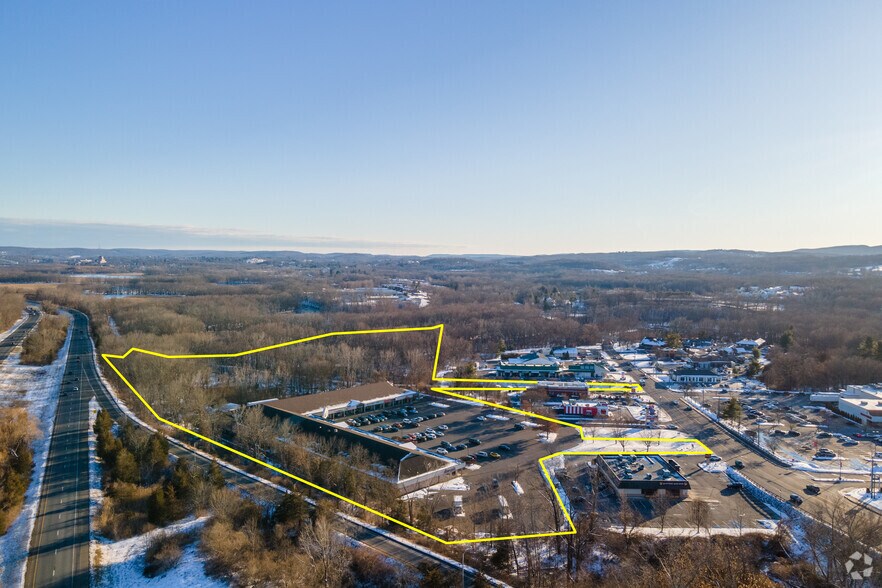 More Photos Of 34 Shunpike Rd, Cromwell Freestanding For Lease