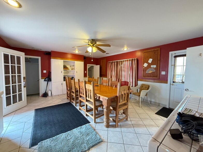 More Photos Of 8610 HWY 17, Balmorhea Specialty For Sale