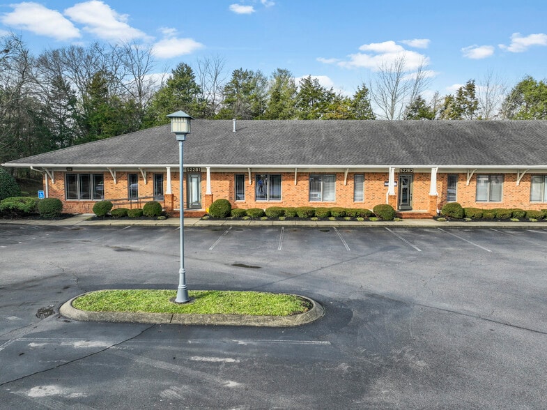 More Photos Of 522 Brandies Cir, Murfreesboro Office For Lease